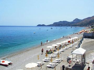 Appartamento a Letojanni