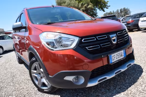 Dacia Lodgy 7 POSTI Stepway 1.5dCi 115CV FULL NAVI
