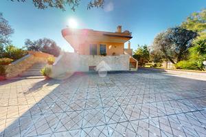 VILLA SINGOLA A FRANCAVILLA FONTANA