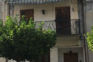 CASA SINGOLA INDIPENDENTE 3 piani Pace del mela