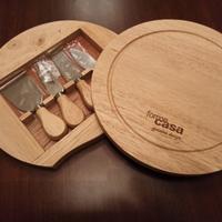Set coltelli da formaggio con tagliere in legno