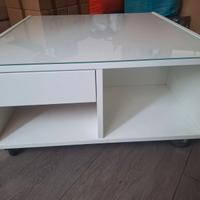 Tavolino basso con rotelle