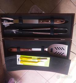 Kit barbecue in acciaio con valigetta in legno