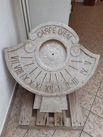 Meridiana in granito massiccio