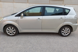 Vendo Toyota Corolla Verso