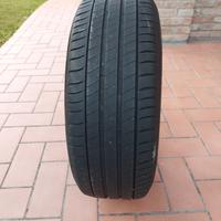 Gomme auto