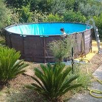 piscina fuori  betway 