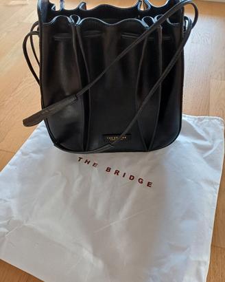 Borsa The Bridge