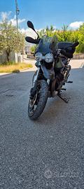 Moto Guzzi V85TT come nuova