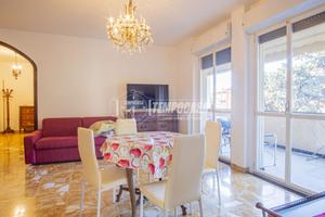 Ampio 3 locali con terrazzo e posto auto