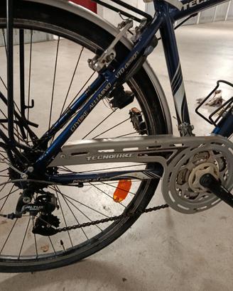 Bici uomo 28 alluminio 21 marce