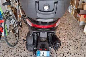 piaggio mp3 anno 2025-km 2500