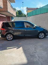 RENAULT SCENIC 7 posti