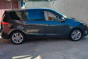 RENAULT SCENIC 7 posti