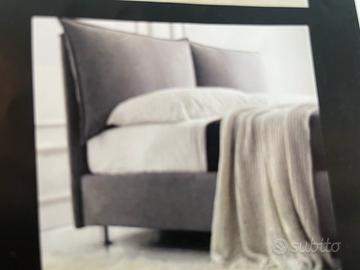 Letto matrimoniale con contenitore