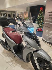 Kymco People S 200