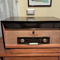 Radio d'epoca Minerva modello Venezia 