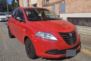 Lancia Ypsilon Elefantino GPL — Milano / Biella