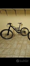 yt industries capra al TG M + ammo fox