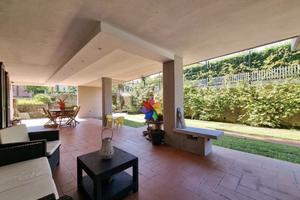 Appartamento con giardino