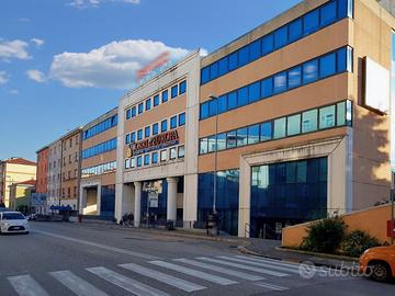 Negozio al terzo livello in centro commerciale (su