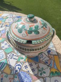Splendida Zuppiera in Ceramica Artigianale 