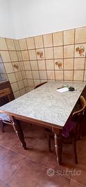 Tavolo cucina e 4 sedie 130 x 80