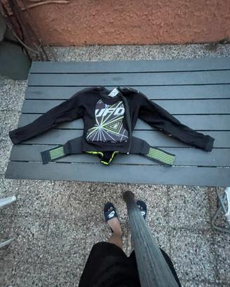 Pettorina ufo plast da bambino