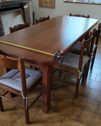 Tavolo in legno masello e 6 sedie