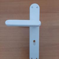 Maniglie per porte interne in legno 
