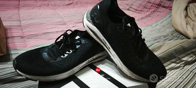 Under Armour HOVR Sonic Bluetooth 