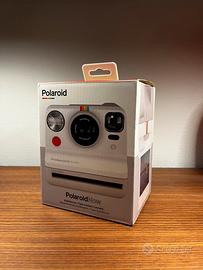 Polaroid NOW-bianca