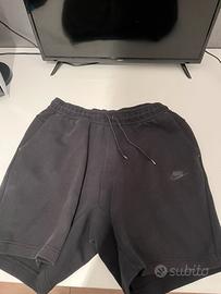 Pantaloncini Nike tech flech
