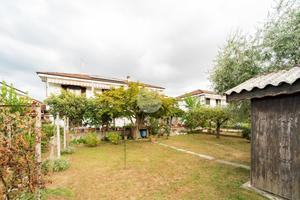 CASA SEMINDIPENDENTE A BRA