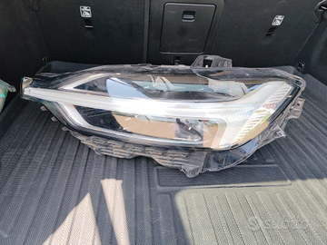 Volvo Xc60 2018 faro xeno