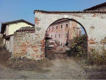Immobile in asta di 525 m² con 1 locale a Novi Lig