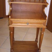 Mobiletto arte povera