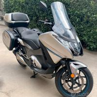 Honda Integra 750 S DCT