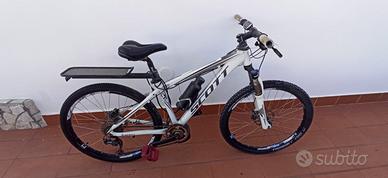 MTB elettrica ,bici, passeggiata