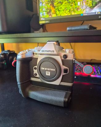 Olympus e-m1 con grip