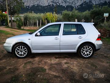 Volkswagen golf 4° 1.9 tdi/115 cv cat 5 porte 2000