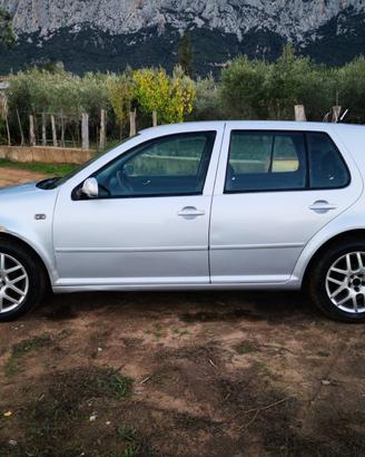 Volkswagen golf 4° 1.9 tdi/115 cv cat 5 porte 2000