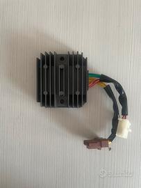 Regolatore di tensione originale Aprilia RSV1000