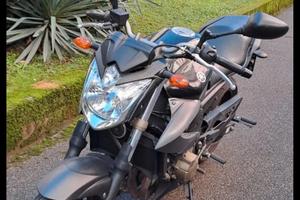 Yamaha XJ6 