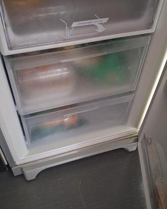 frigorifero hotpoint ariston