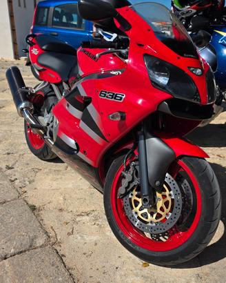 kawasaki ninja zx-6r 636 anno 2002