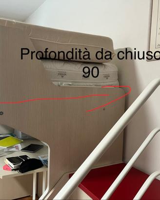 Letto a castello con materasso