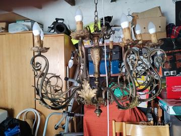 Lampadario in ottone con dieci (10)  punti luce 