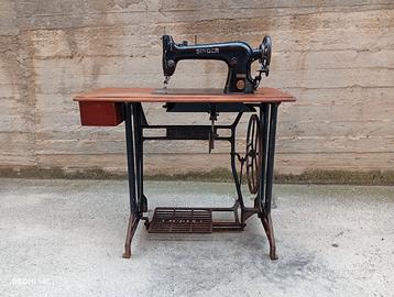 MACCHINA DA CUCIRE SINGER