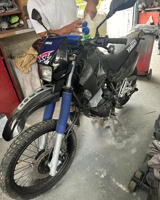 Yamaha XT 600